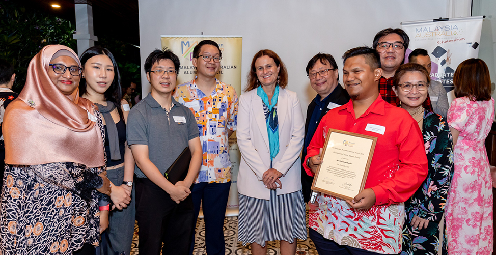 Muhammad Razlan pictured with High Commissioner to Malaysia, Ms Danielle Heinecke, and fellow UniSA Malaysia alumni at the Malaysia Australia Alumni Council Awards evening