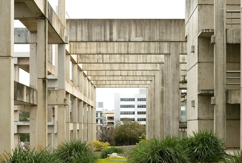 JOHN ANDREWS: ARCHITECT OF UNCOMMON SENSE