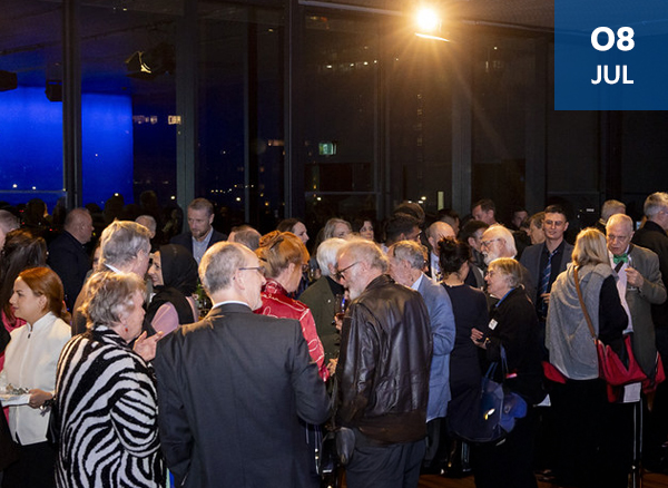Alumni gathered at a joint alumni event in Sydney