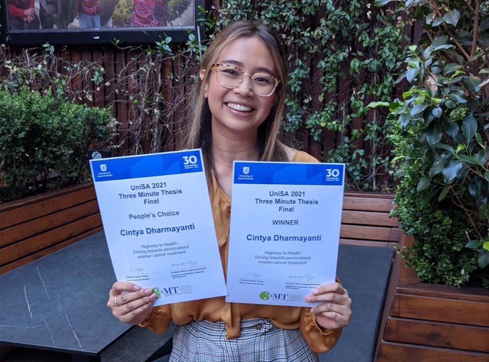 Cintya on Twitter: I’ll probably be smiling this big for the next 3 days! To everyone who voted for my #3MT presentation for the People’s Choice Award, thank you. This one is for you.