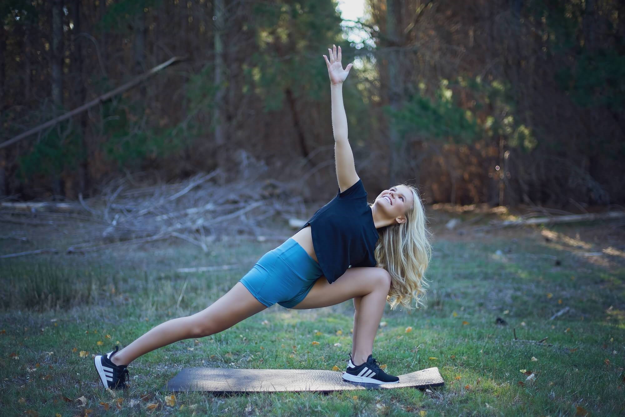 Model wears Aliento Compression Shorts and Bamboo Crop Tee. Image supplied: Ethica Activewear.