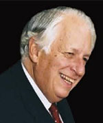 Gustav Nossal delivering the 2001 Annual Hawke Lecture