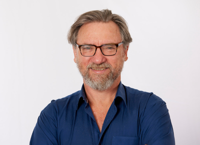 Peter Lewis (2).jpg